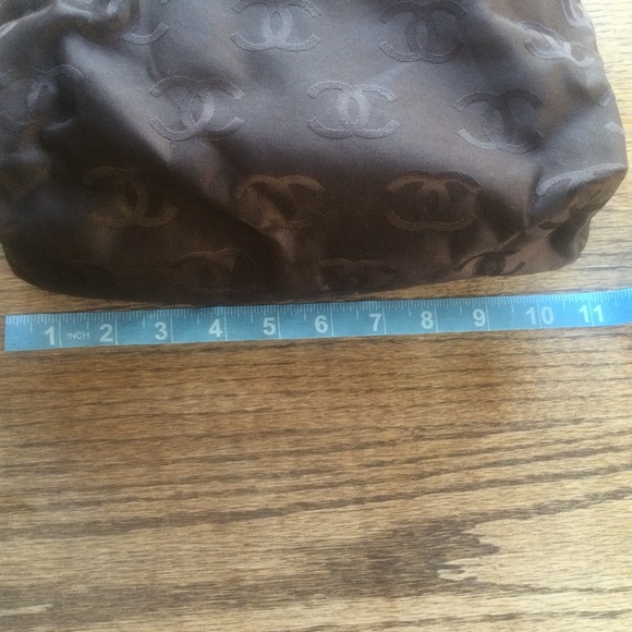 Chanel Bag ( not handbag) - Picture 6 of 9